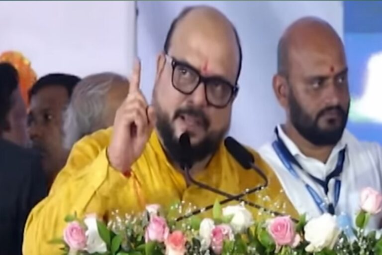 कष्ट करणाऱ्याचे पैसे खाल्ले तर हात लुळे झाल्याशिवाय राहणार नाहीत -रामदास कदम